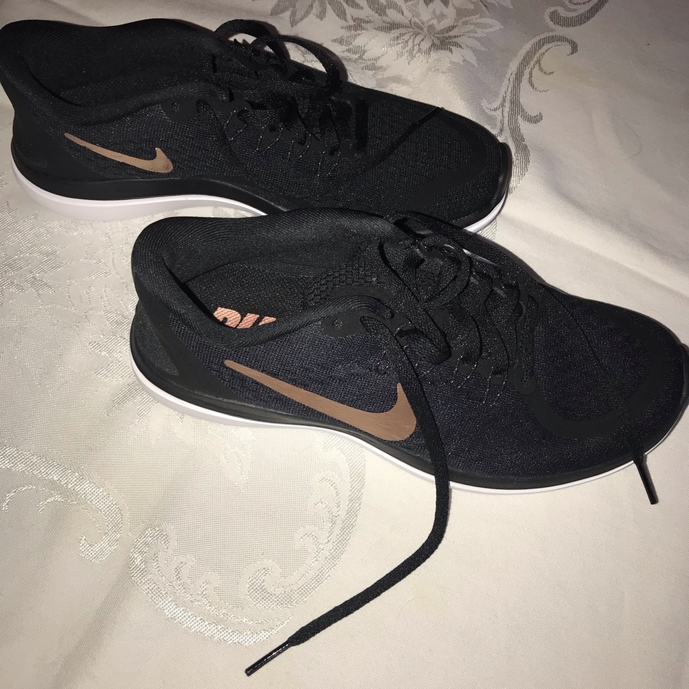 Nike Flex 2017 Running Sneakers size 6.5
